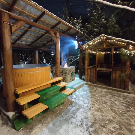 Family Plai Chalet Yaremche